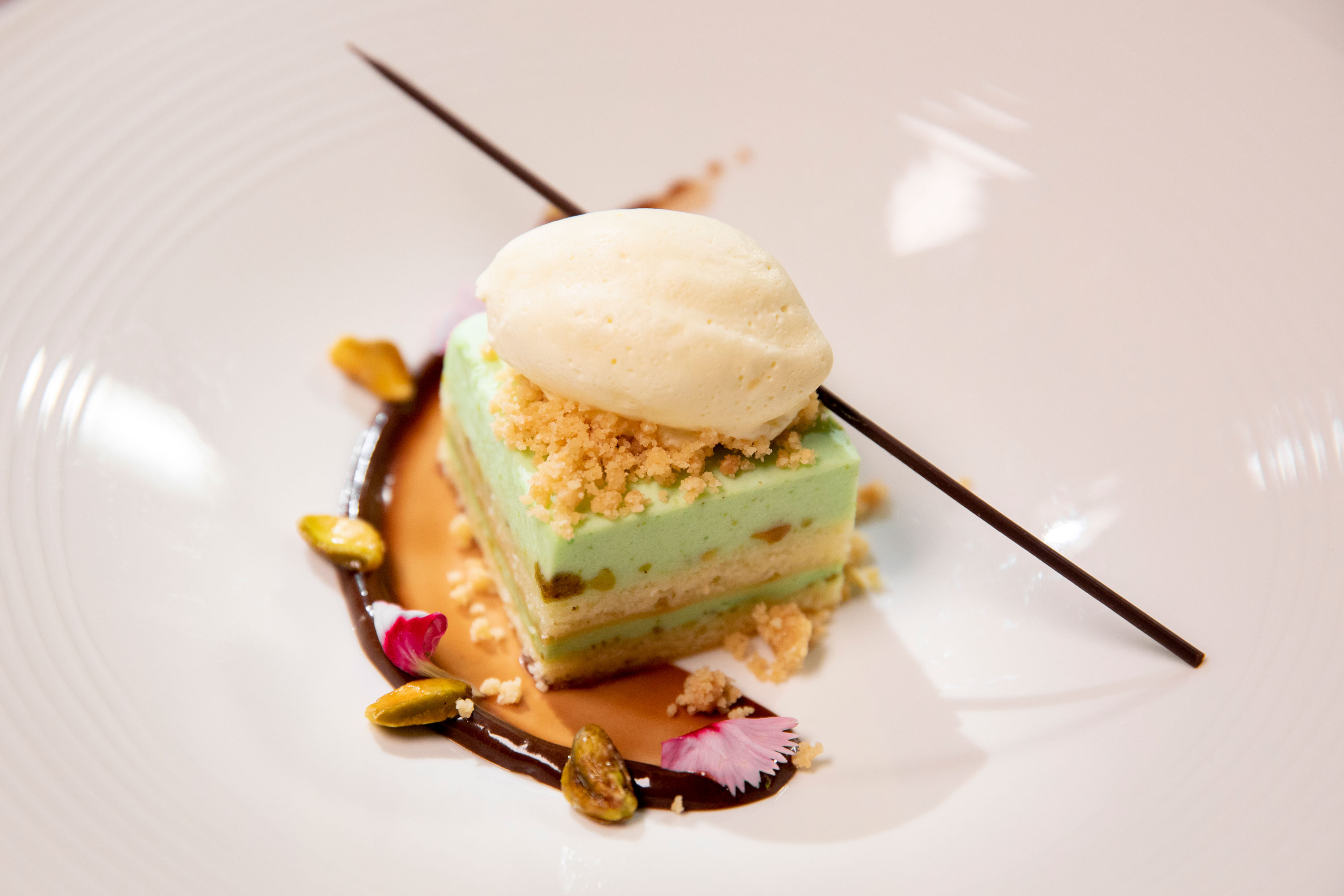 Crystal Cruises - Crystal Serenity - Waterside Restaurant 6.jpg